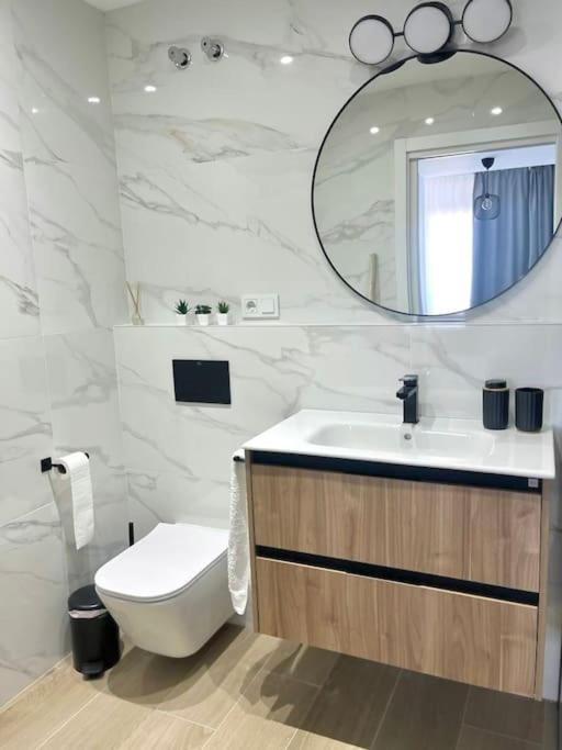 Luxury Views Downtown Apartment อาลิกันเต ภายนอก รูปภาพ